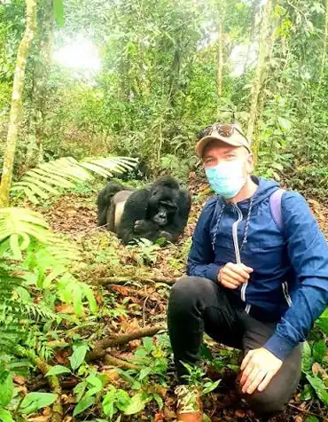 kaleshsafariandtouruganda.com