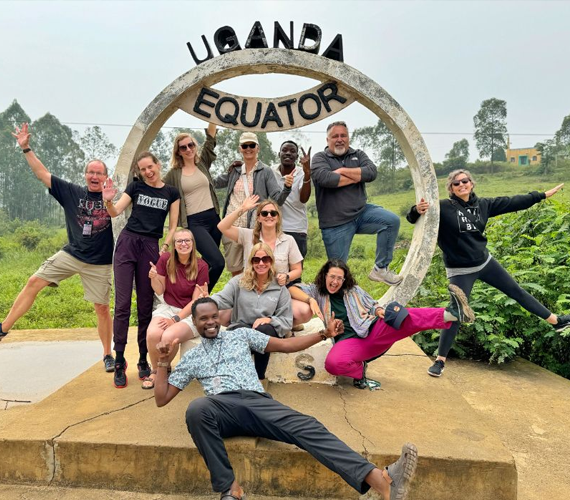 kaleshsafariandtouruganda.com